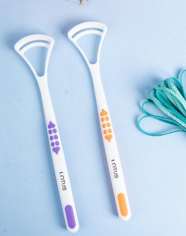1 Piece Tongue Cleaner / Reduce Bad Breath